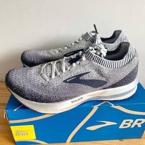 Brooks Levitate 2, Brand New, Never Worn. Size 10